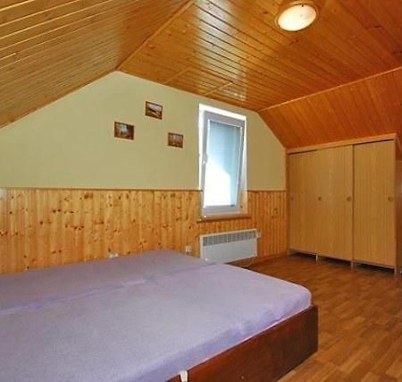 Privat Mrazik Villa Partizanska lupca Buitenkant foto
